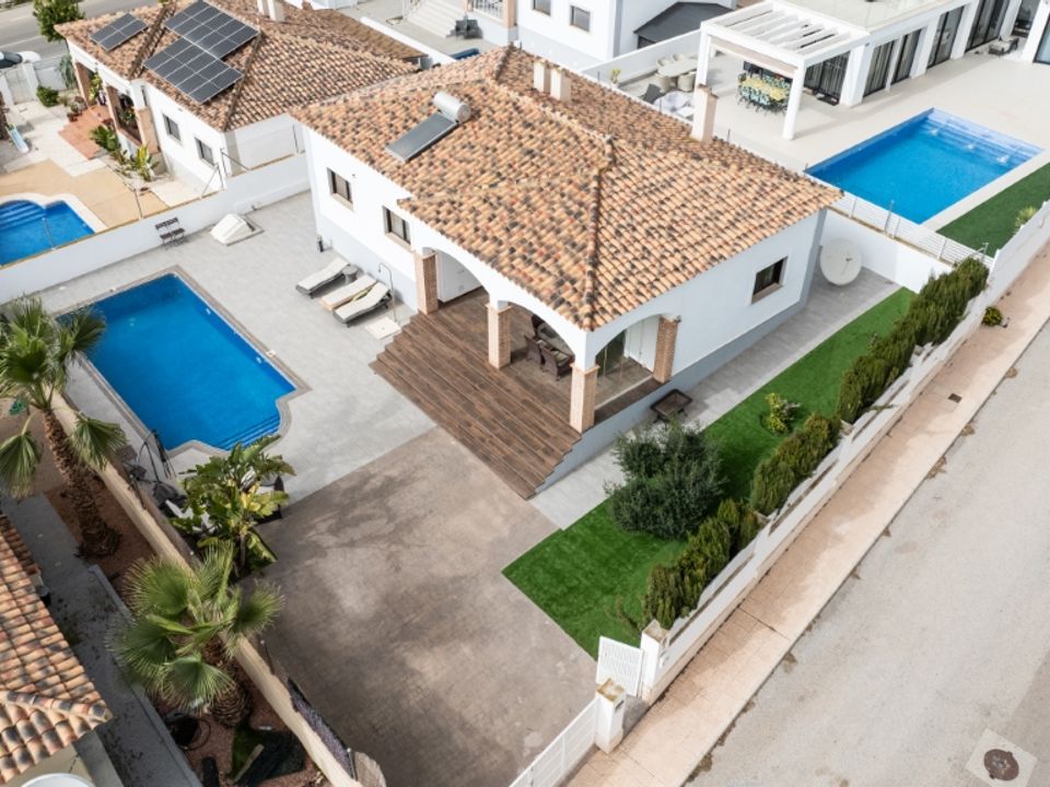 Villa i La Marina, Alicante - foto 1